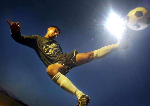 Iraqsoccerplayer